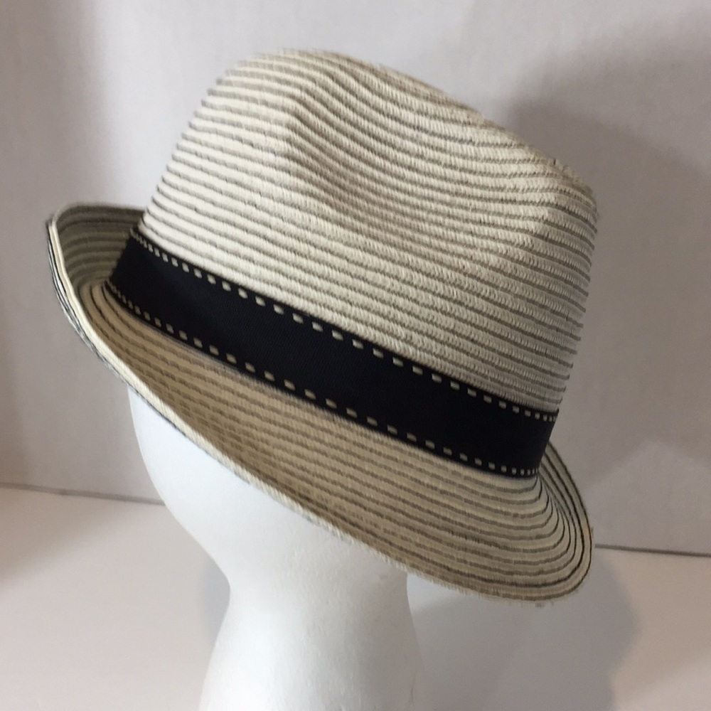 MUST BUNDLE! Black gray/white hat with black band